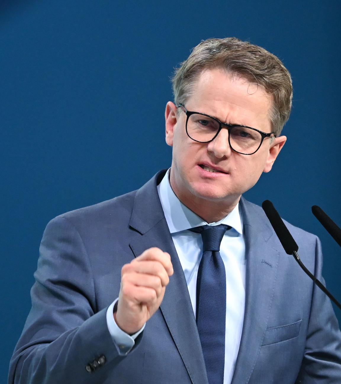 Archiv: Carsten Linnemann, CDU-Generalsekretär, spricht auf dem CDU-Bundesparteitag.