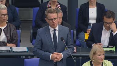 Carsten Linnemann spricht im Bundestag 