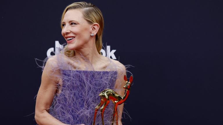 Die australische Schauspielerin mit einem Bambi.