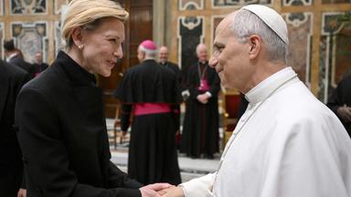 Filmstars treffen Papst Leo XIV. in Rom