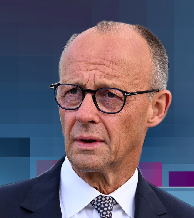 Bundeskanzler Friedrich Merz vor einer Grafik der Wahlergebnisse der Landtagswahl in Sachsen-Anhalt.