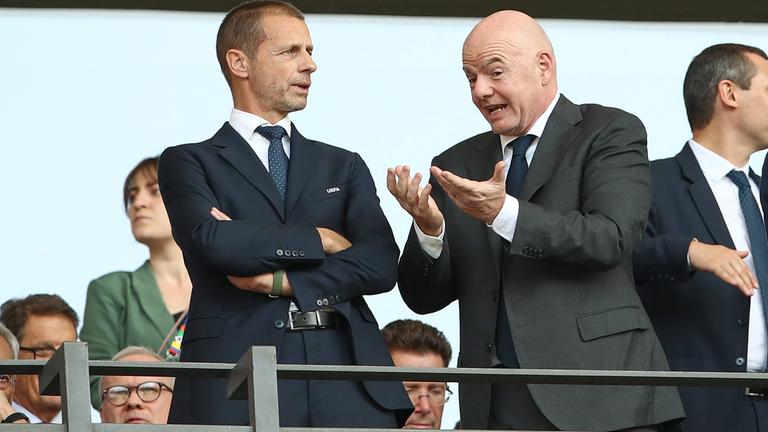 UEFA Präsident Aleksander Ceferi und FIFA Präsident Gianni Infantino am 29.06.2024. 
