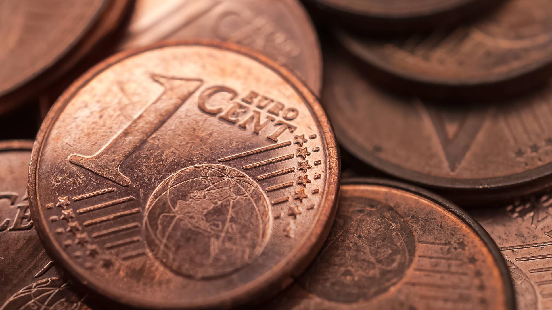 Ein Bild von diversen deutschen Centmünzen.