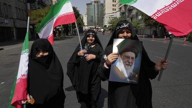 Iran-Krieg - Beisetzung Chamenei