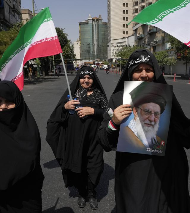 Iran-Krieg - Beisetzung Chamenei