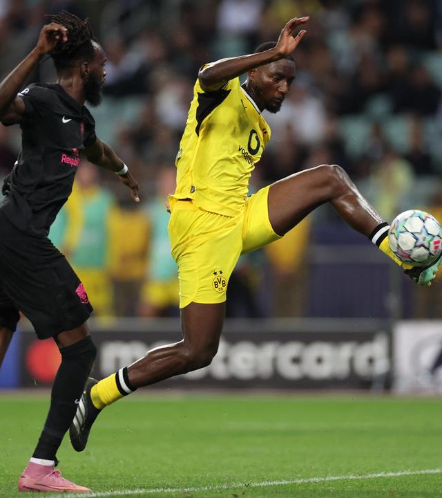 Serhou Guirassy beim 2:1 von Borussia Dortmund bei Sabah FK.