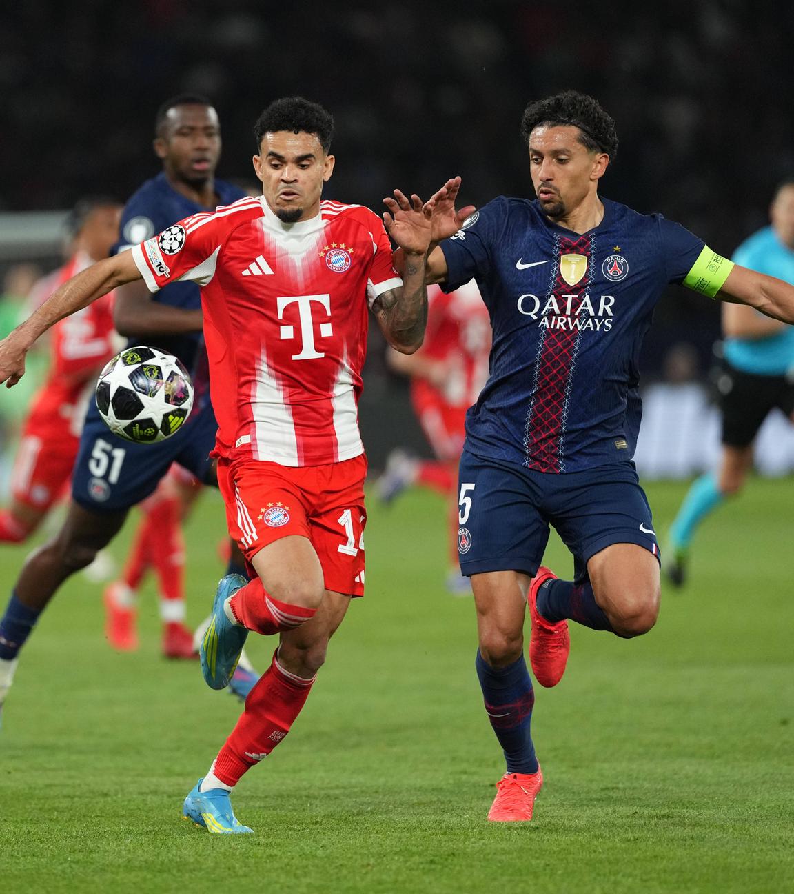 Luis Diaz und Marquinhos am 28.04.26