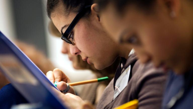 Wer schafft es aufs Gymnasium? Das hängt immer noch stark vom Elternhaus ab.