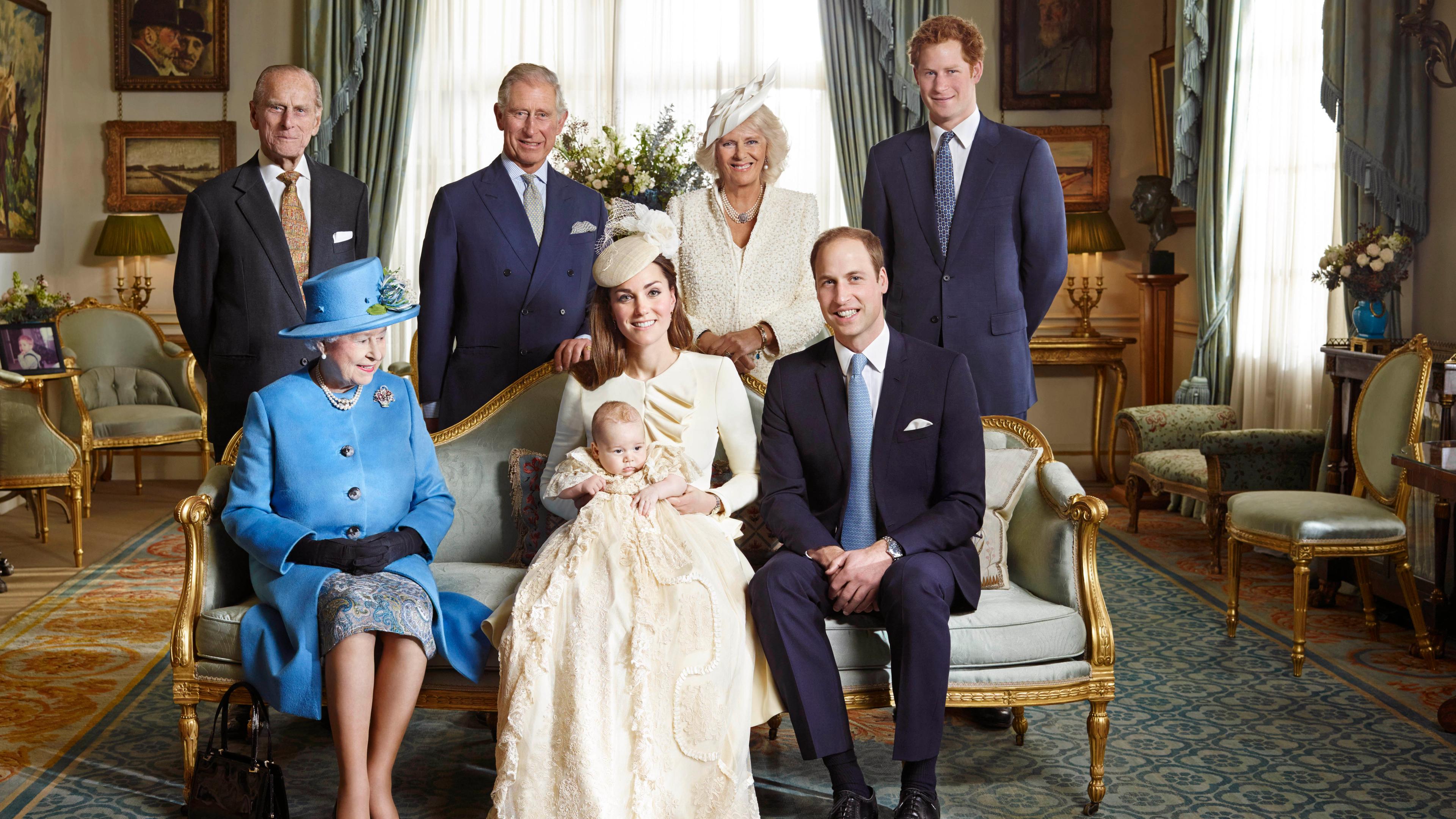 Famillienfoto bei der Taufe von Prinz George