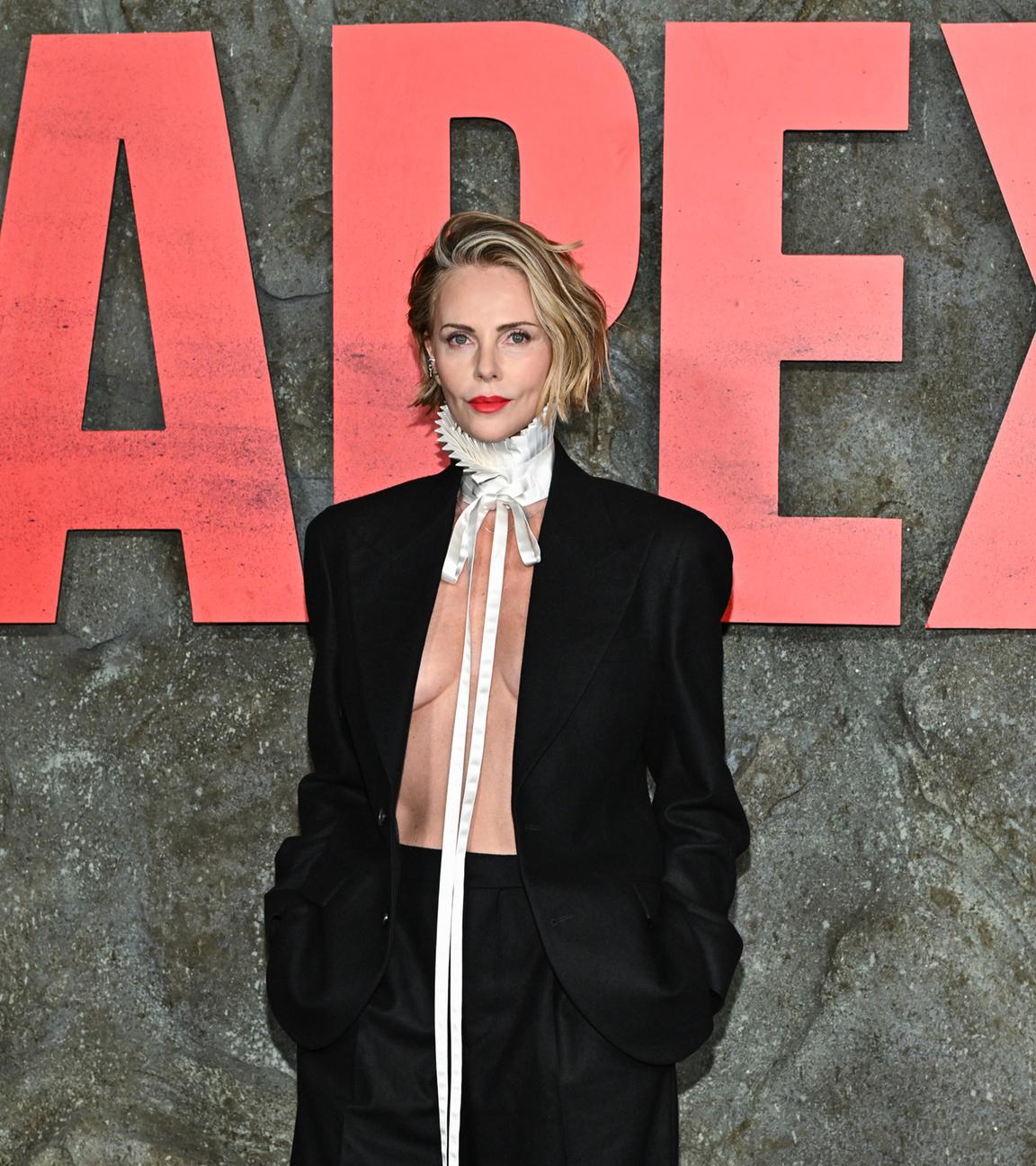 Charlize Theron ganz privat auf Premiere