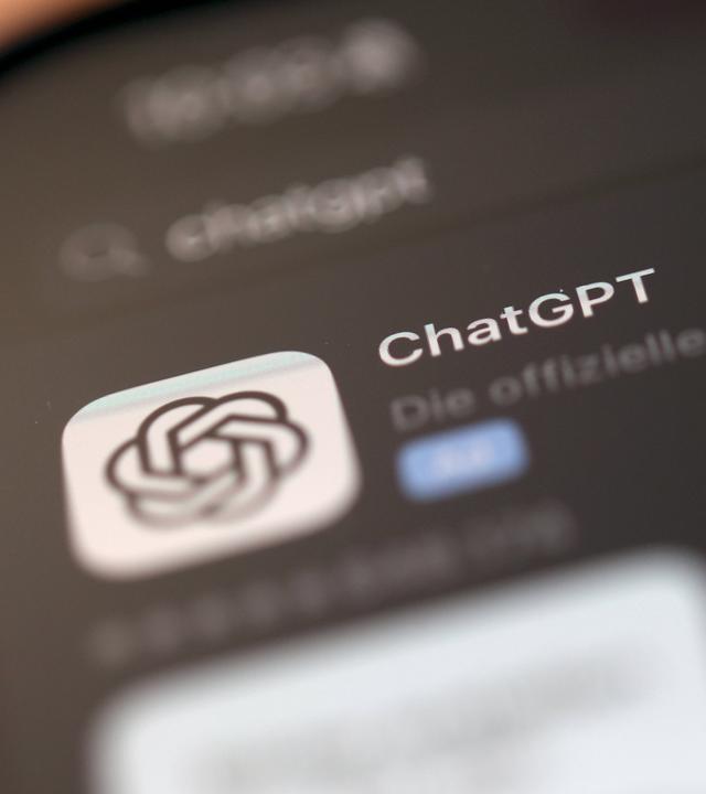 ChatGPT-App im App Store auf einem Smartphone-Display am 19.08.2025 in Siegen Deutschland.