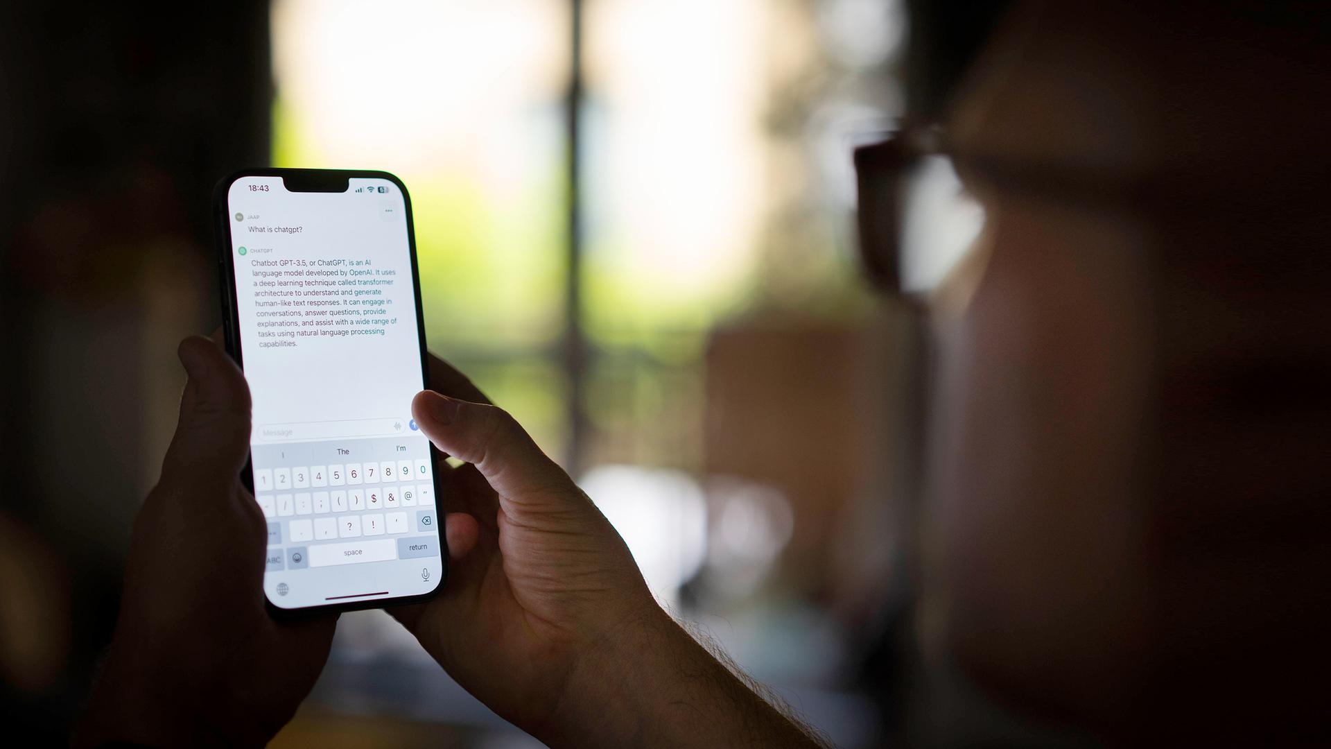ChatGPT-Anwendung auf einem Smartphone
