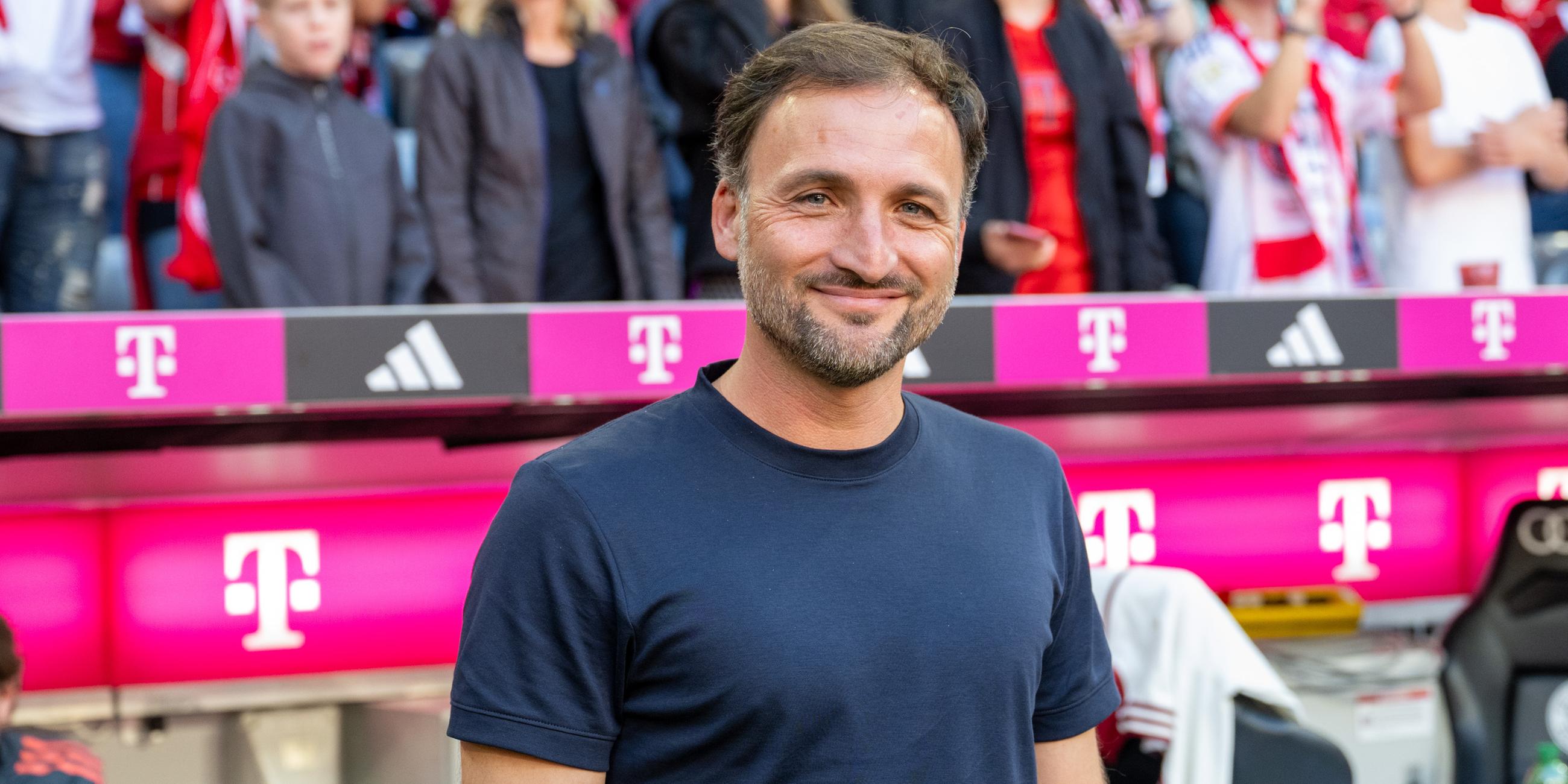 Cheftrainer Jose Barcala (FC Bayern München Frauen)