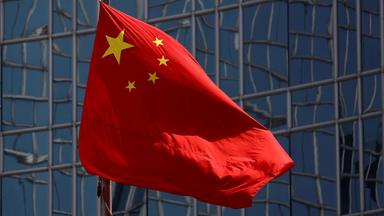 Die chinesische Nationalflagge in Peking, China