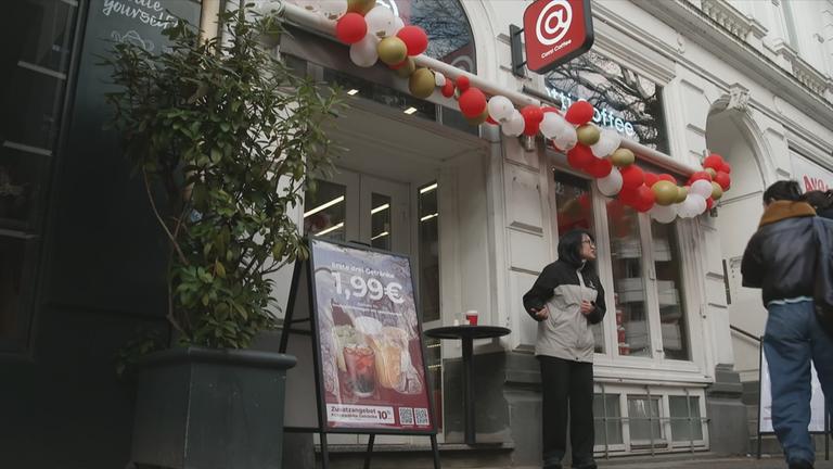Neueröffnung einer Cotti Coffee Filiale