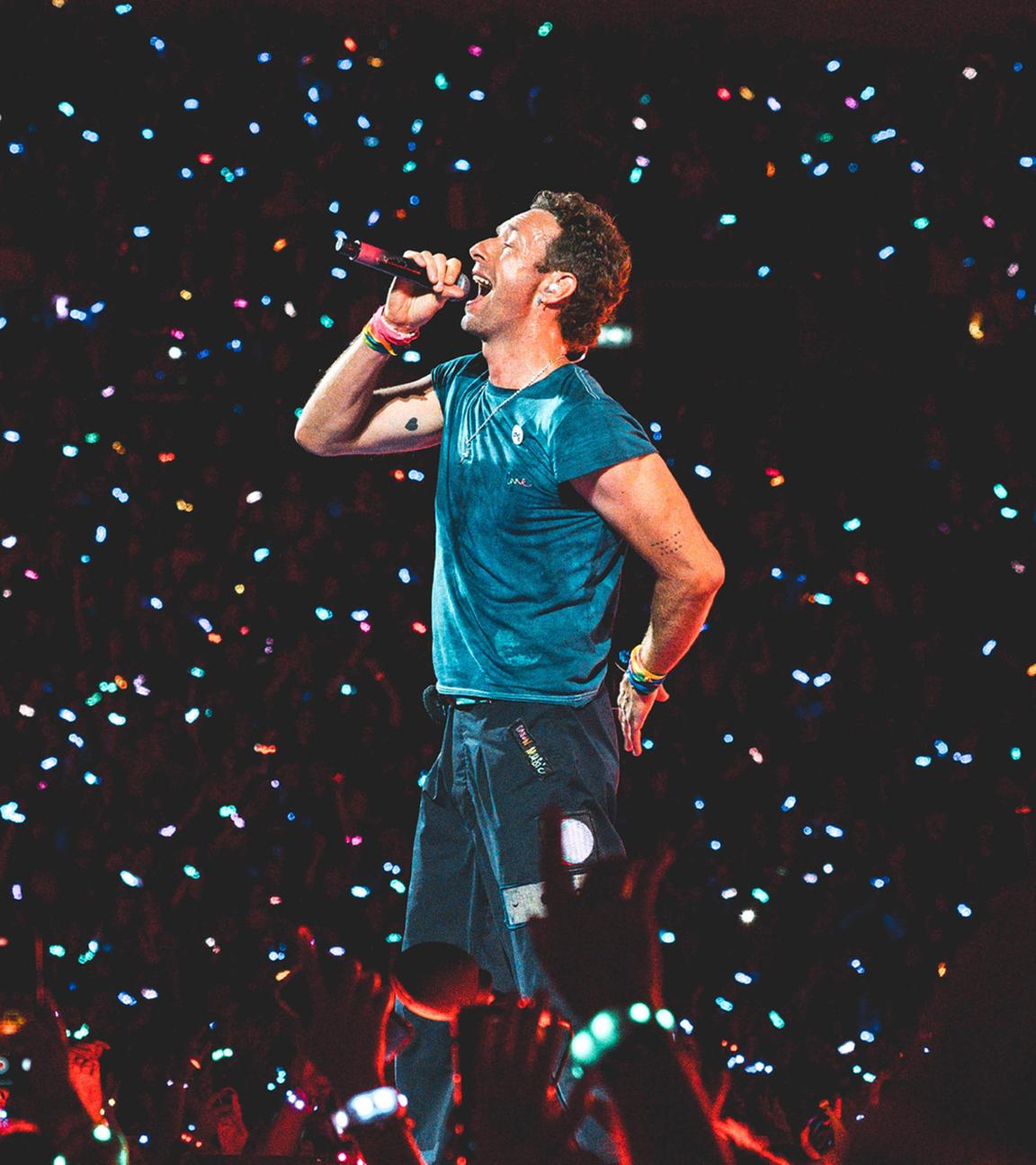 Chris Martin, Sänger der Band Coldplay während eines Konzerts im Wembley Stadium in London. (Archiv)
