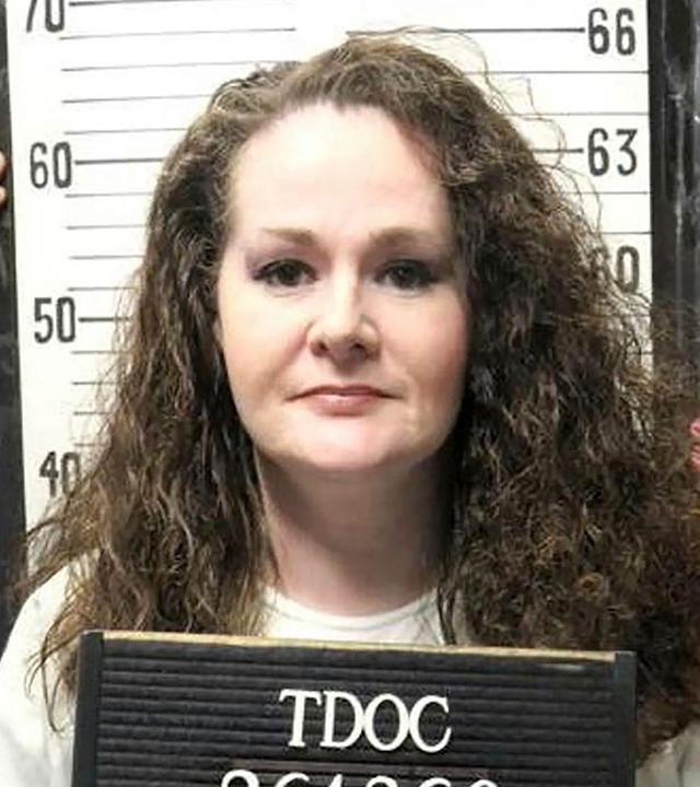 Die verurteilte Mörderin Christa Pike, die einen Hinrichtungsversuch im US-Bundesstaat Tennessee überlebte, ist wieder bei Bewusstsein und ansprechbar.
