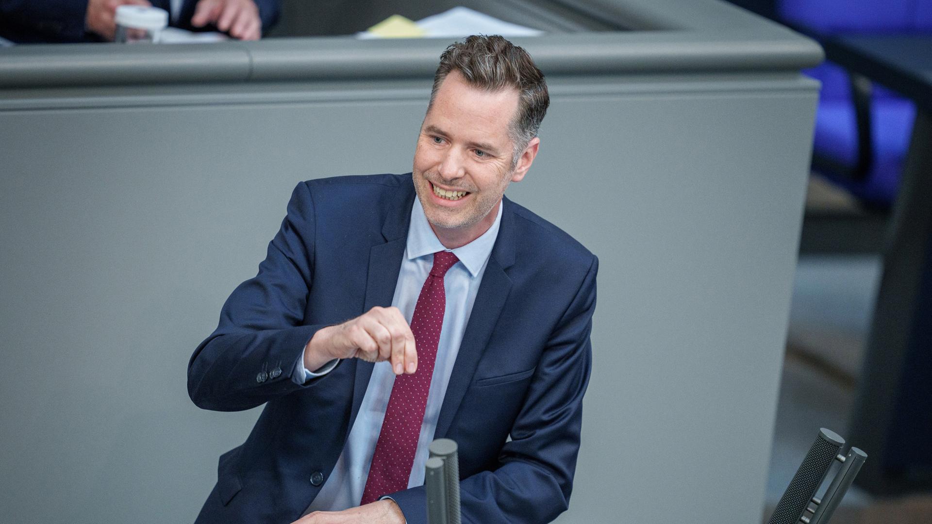 Christian Dürr, FDP Fraktionschef, spricht im Bundestag nach Regierungserklärung von Kanzler Scholz zum bevorstehenden EU-Gipfel. 