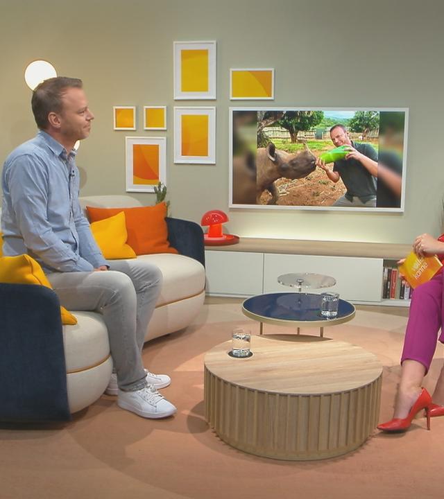 Christian Ehrlich und Nadine Krüger sitzen sich gegenüber