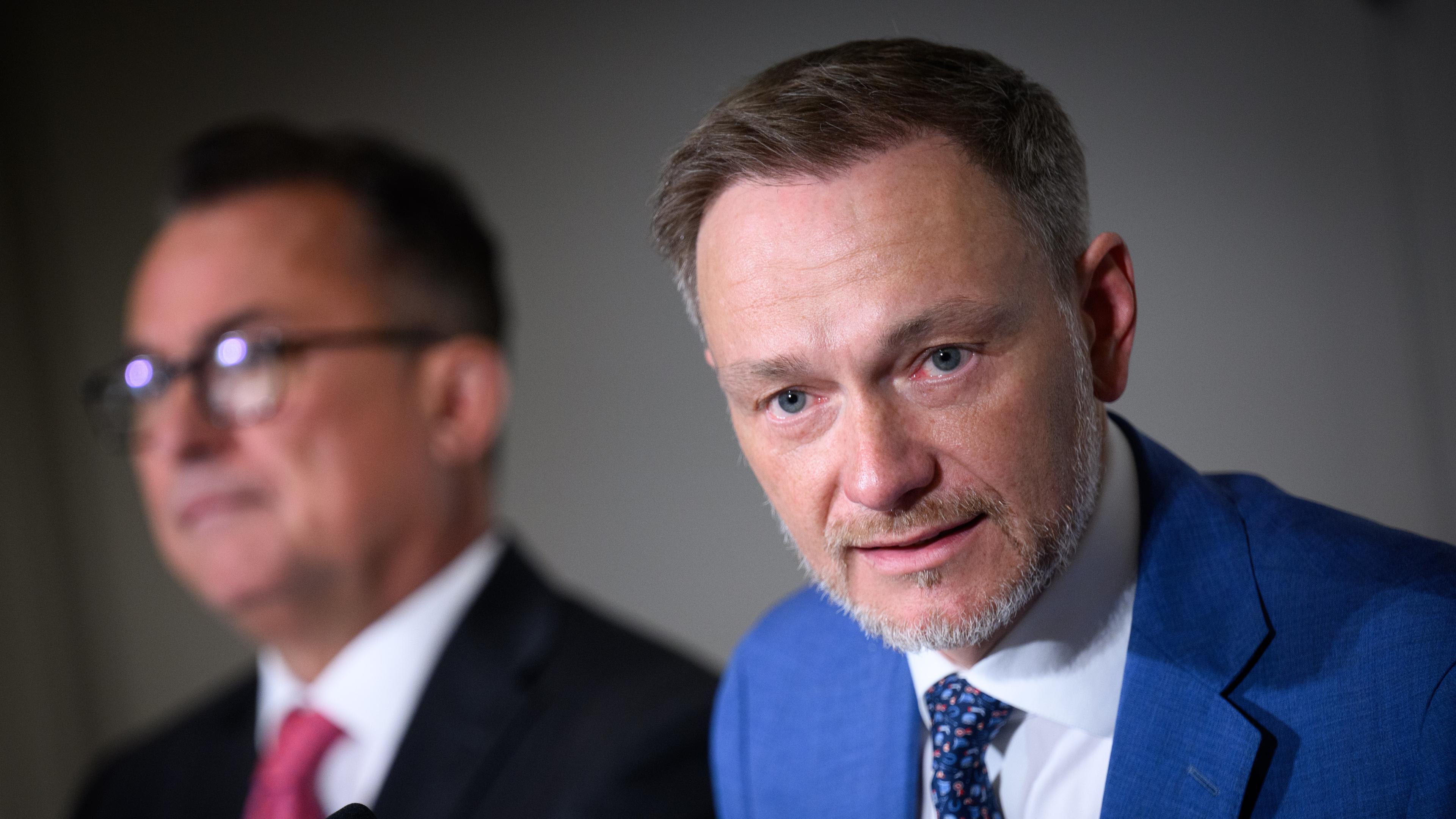 Christian Lindner äußert sich zusammen mit Joachim Nagel zu aktuellen Themen am 18.04.2024.