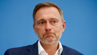 Bundesfinanzminister Christian Lindner während einer Pressekonferenz