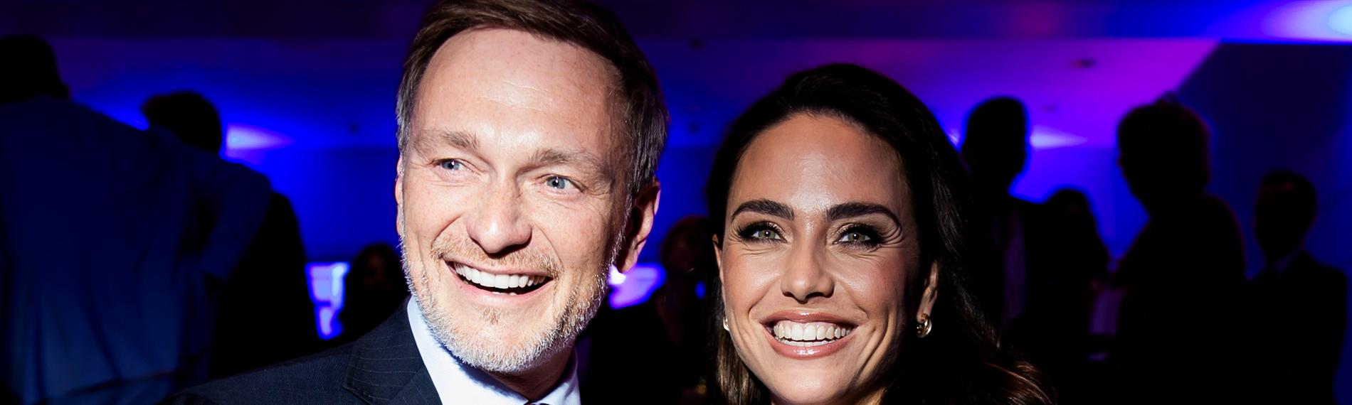 Christian Lindner mit seiner Frau Franca Lehfeldt im Juni 2024 auf einer Party in Berlin