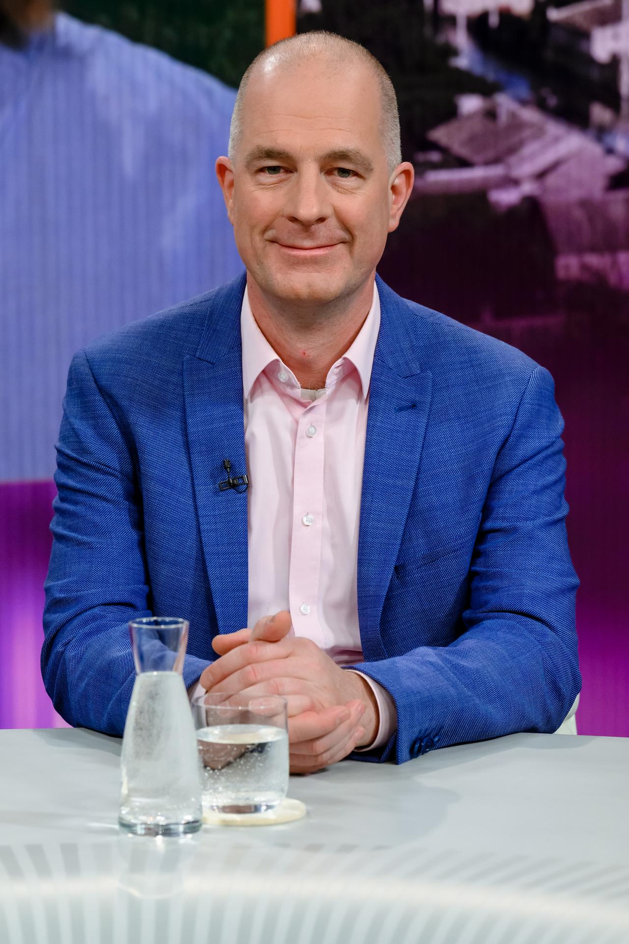 Christian Mölling bei maybrit illner 