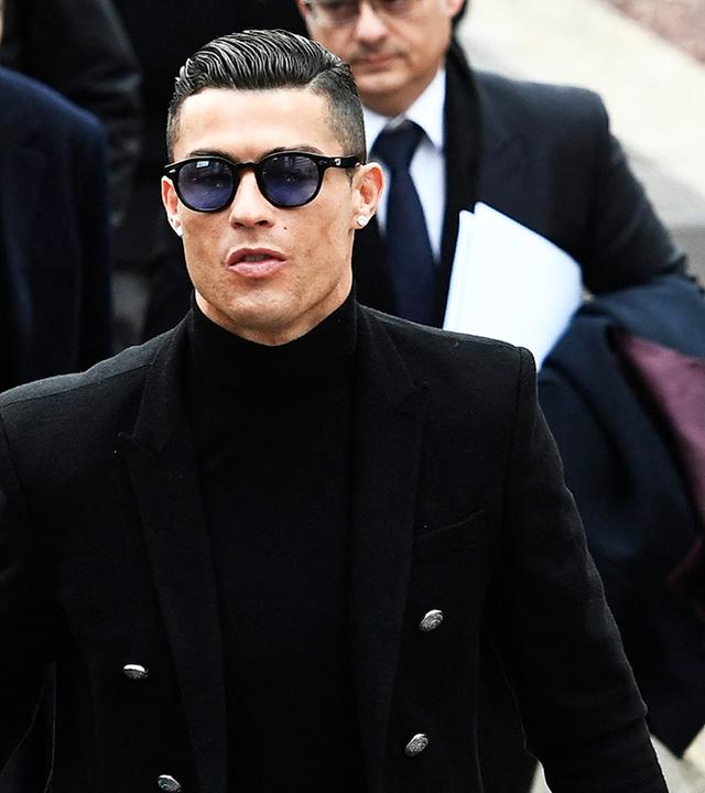 Fußballer Christiano Ronaldo mit seiner Ehefrau.