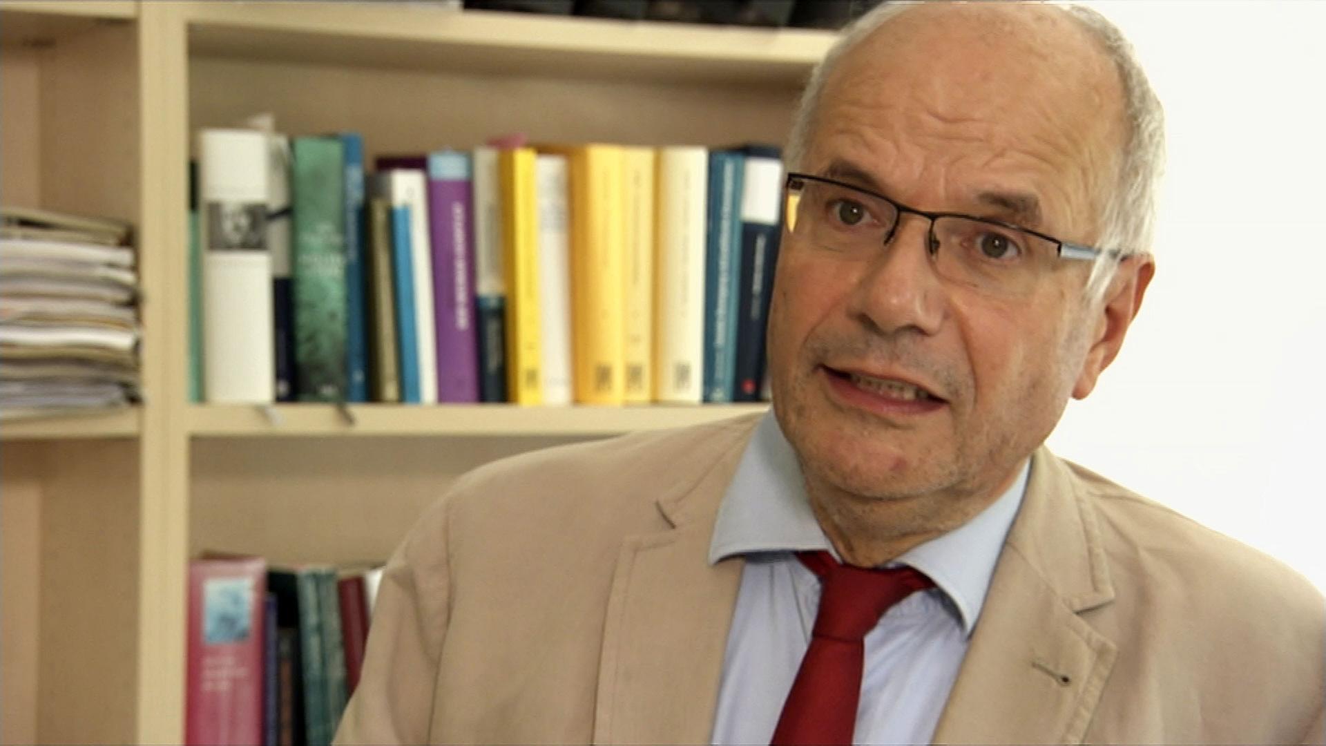 Prof. Christoph Gusy