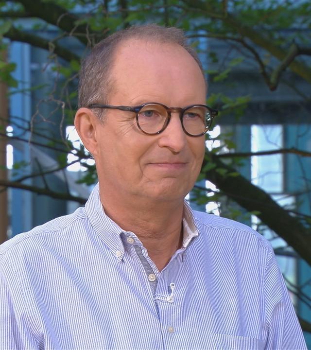 Dr. Christoph Specht im Gespräch bei Volle Kanne zum Ebola-Virus und dem Risiko für Europa und Deutschland