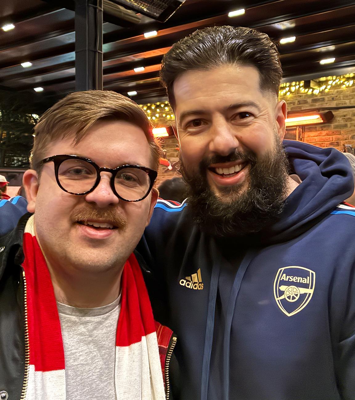 V.l.n.r.: Arsenal-Fans Christopher, Gary und Shuwhan