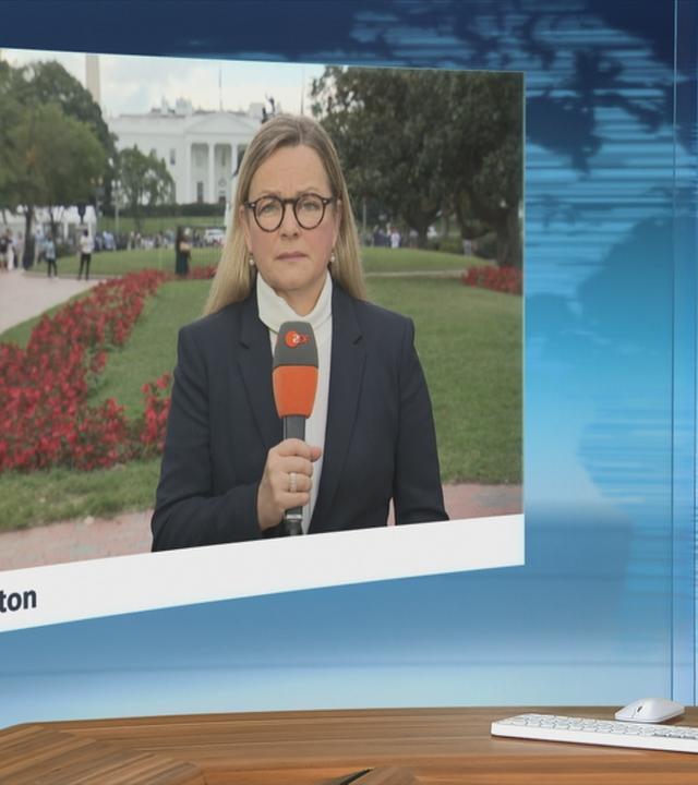 Claudia Bates im Schaltgespräch