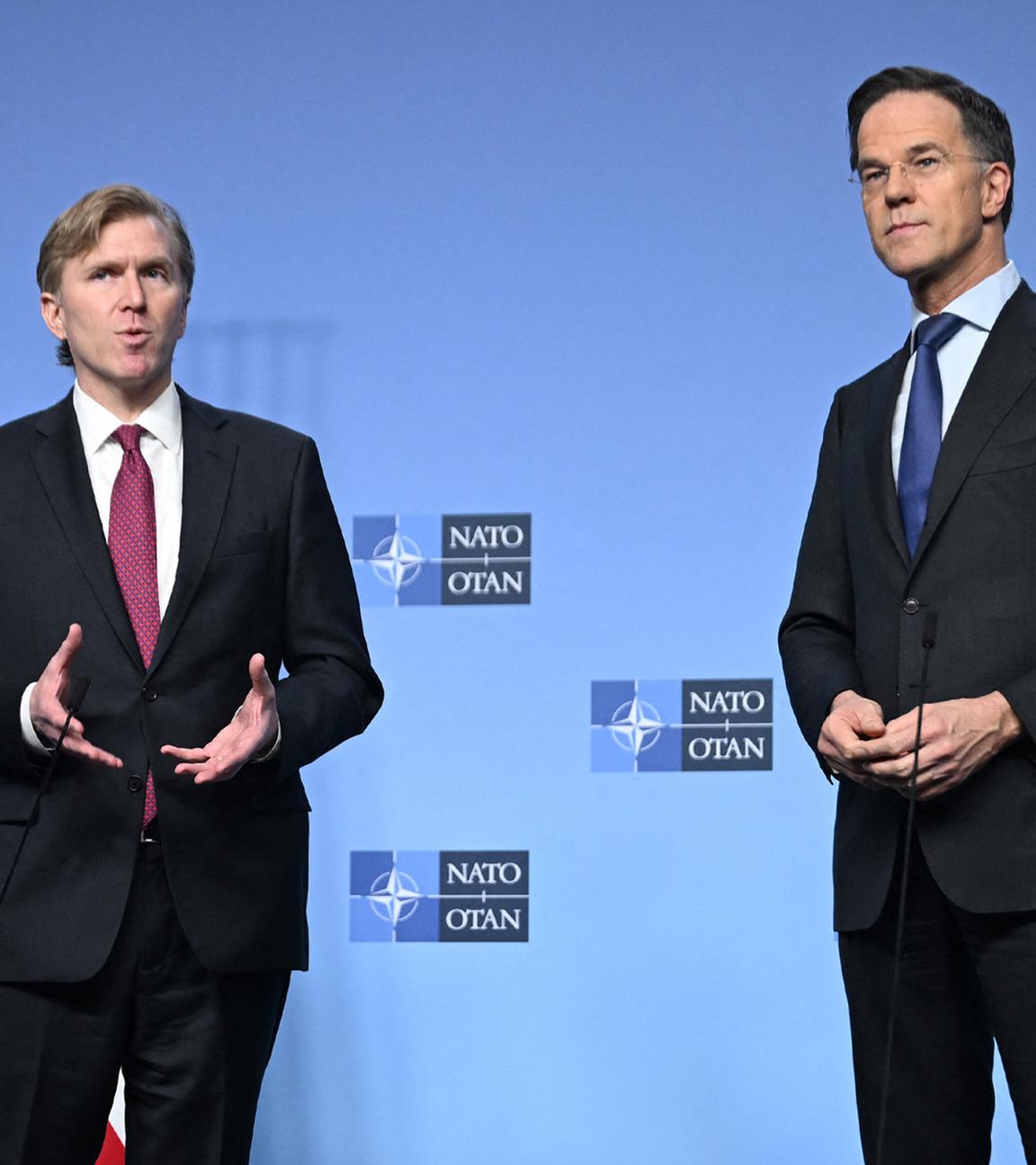 US-Vizeverteidigungsminister Elbridge Colby und NATO-Generalsekretär Mark Rutte geben am 12. Februar 2026 vor einem Treffen der NATO-Verteidigungsminister im NATO-Hauptquartier in Brüssel, Belgien, eine gemeinsame Presseerklärung ab.