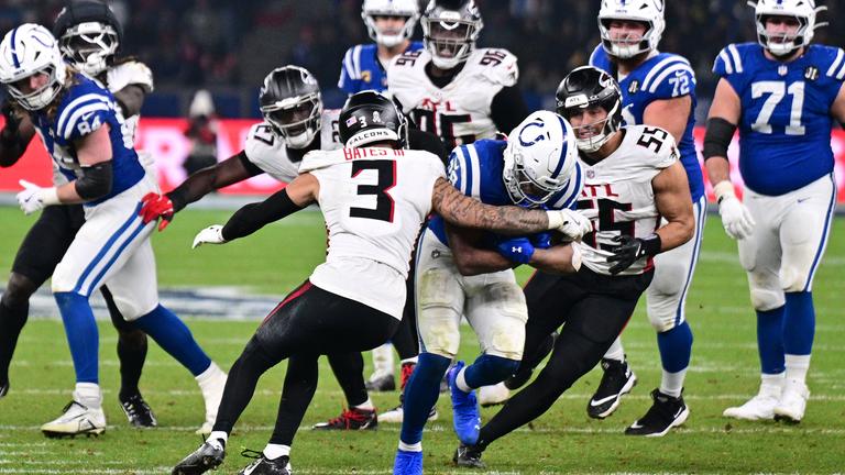 Jonathan Taylor (Indianapolis Colts) im Spiel gegen die Atlanta Falcons in der NFL am 09.11.25 in Berlin.