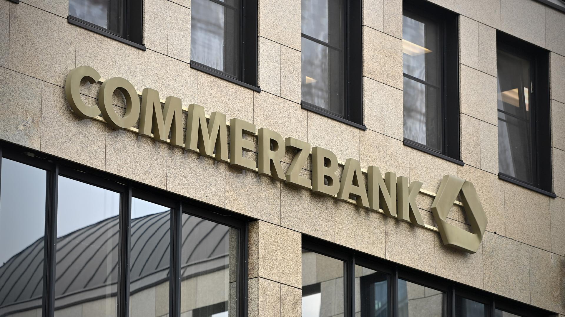 Commerzbank baut Stellen ab