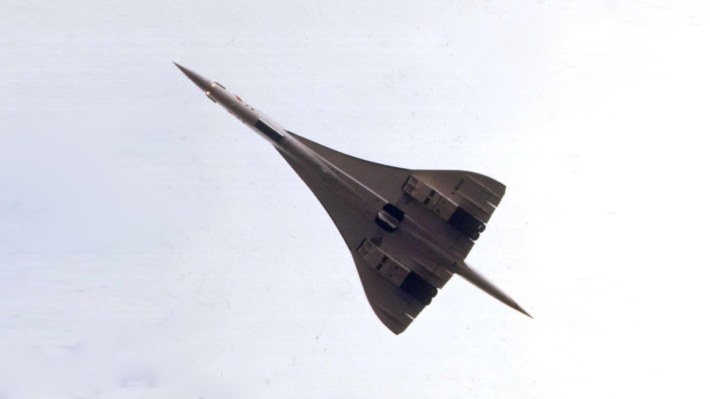 Archiv: Das Überschallflugzeug Concorde fotografiert von Wolfgang Tillmans am 28.11.2000, der dafür den "Turner Prize" erhalten hat