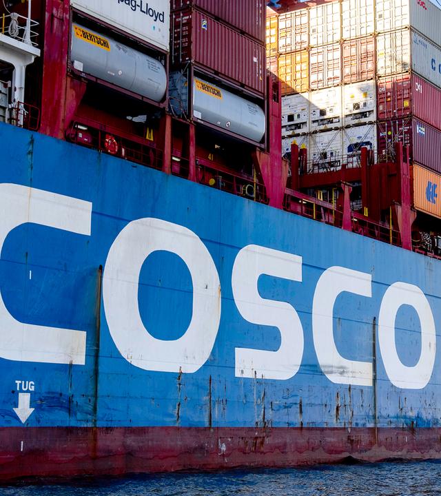 Containerschiff von Cosco (Archivfoto)