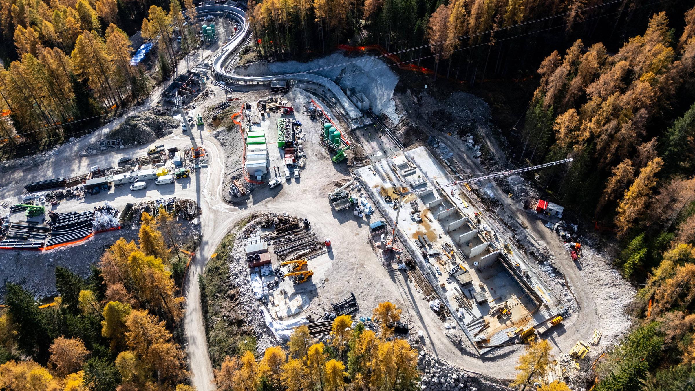 Baustelle des Eiskanals in Cortina d'Ampezzo