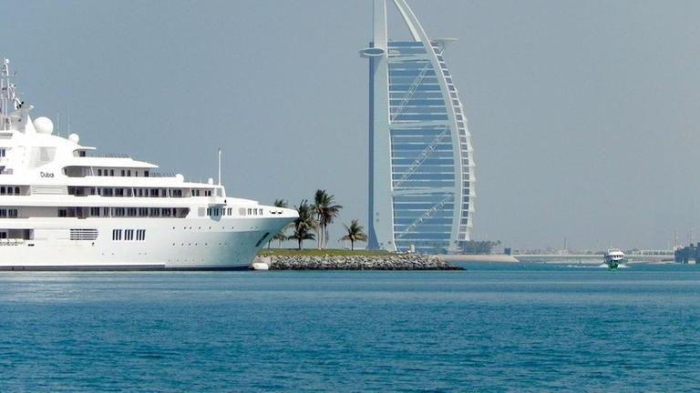 Das Hotel Burj al Arab