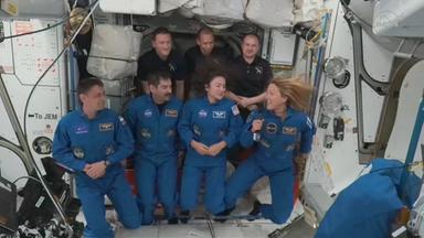 Neue Astronauten-Crew an ISS angekommen