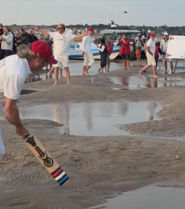 England: Cricket auf Sandbank
