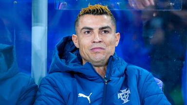 Cristiano Ronaldo (Portugal) auf der Ersatzbank