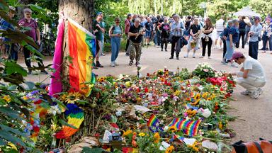 Nach dem islamistischen Terroranschlag am Christopher Street Day in Berlin sind viele Fragen offen - Fragen, die der Innenausschuss nun klären will.