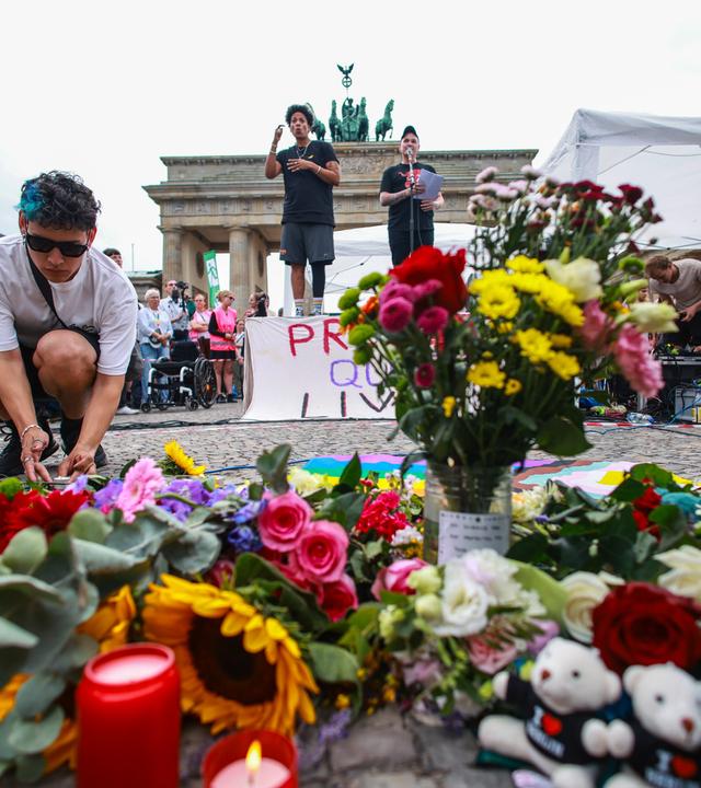 People mourn in Berlin after vehicle drives into CSD Pride event