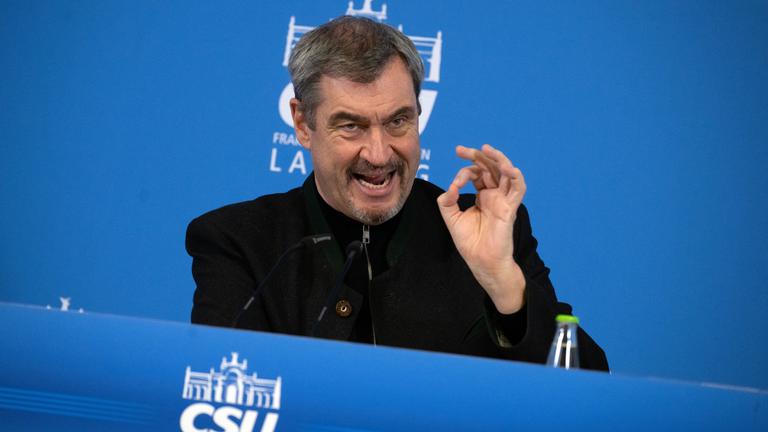 Bayern, Kloster Banz: Markus Söder (CSU), Ministerpräsident von Bayern, spricht bei einer Pressekonferenz anlässlich der CSU-Winterklausur in Kloster Banz.