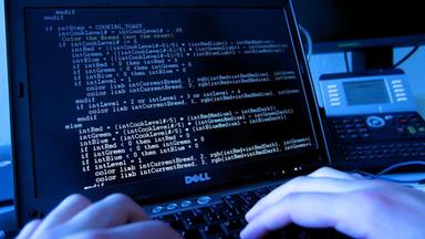Hacker programmiert