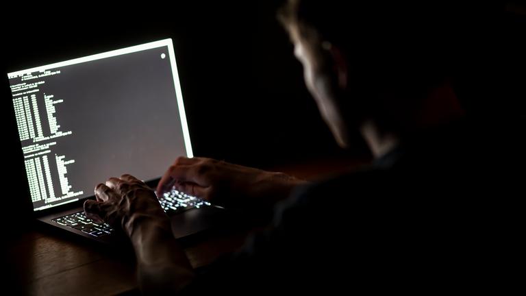 Hybride Bedrohungen und Cyberangriffe