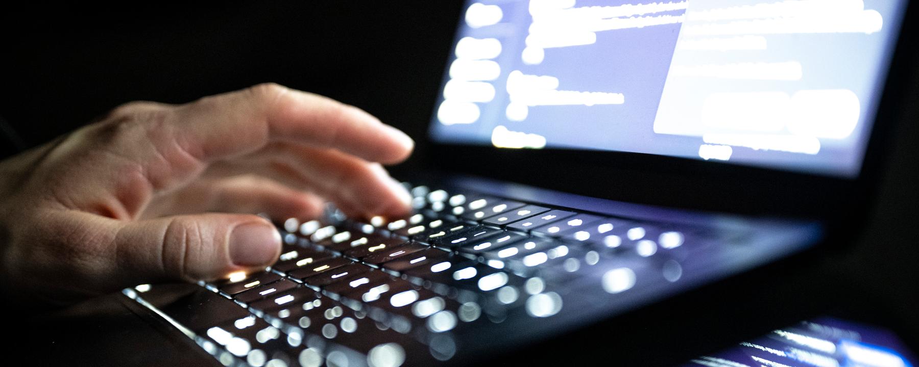 Cyberkriminalität, Hacker, Symbolbild