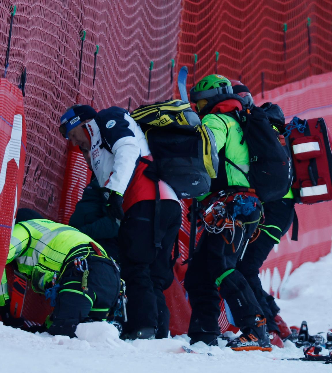 Archiv: Cyprien Sarrazin - verletzt sich im Abfahrtstraining beim Weltucp in Bormio 2024