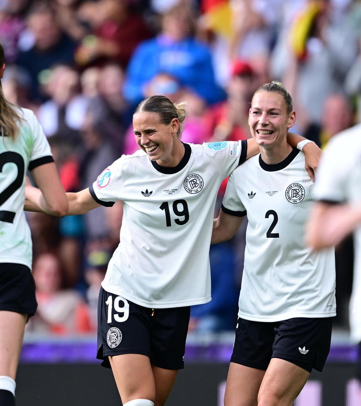Torjubel Dänemark beim 0:1 durch Amalie Vangsgaard (Dänemark, 21) 